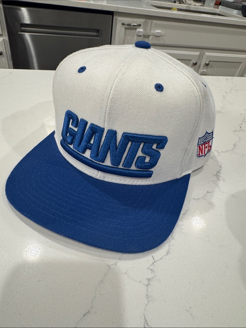 Mitchell & Ness White and Blue GIANTS Raised Logo Snapback